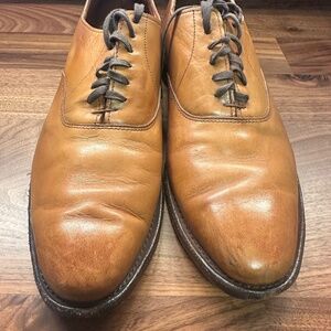 Allen Edmonds - Carlyle - Walnut - Size 10D.